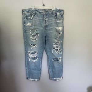 AE Tomgirl jeans
